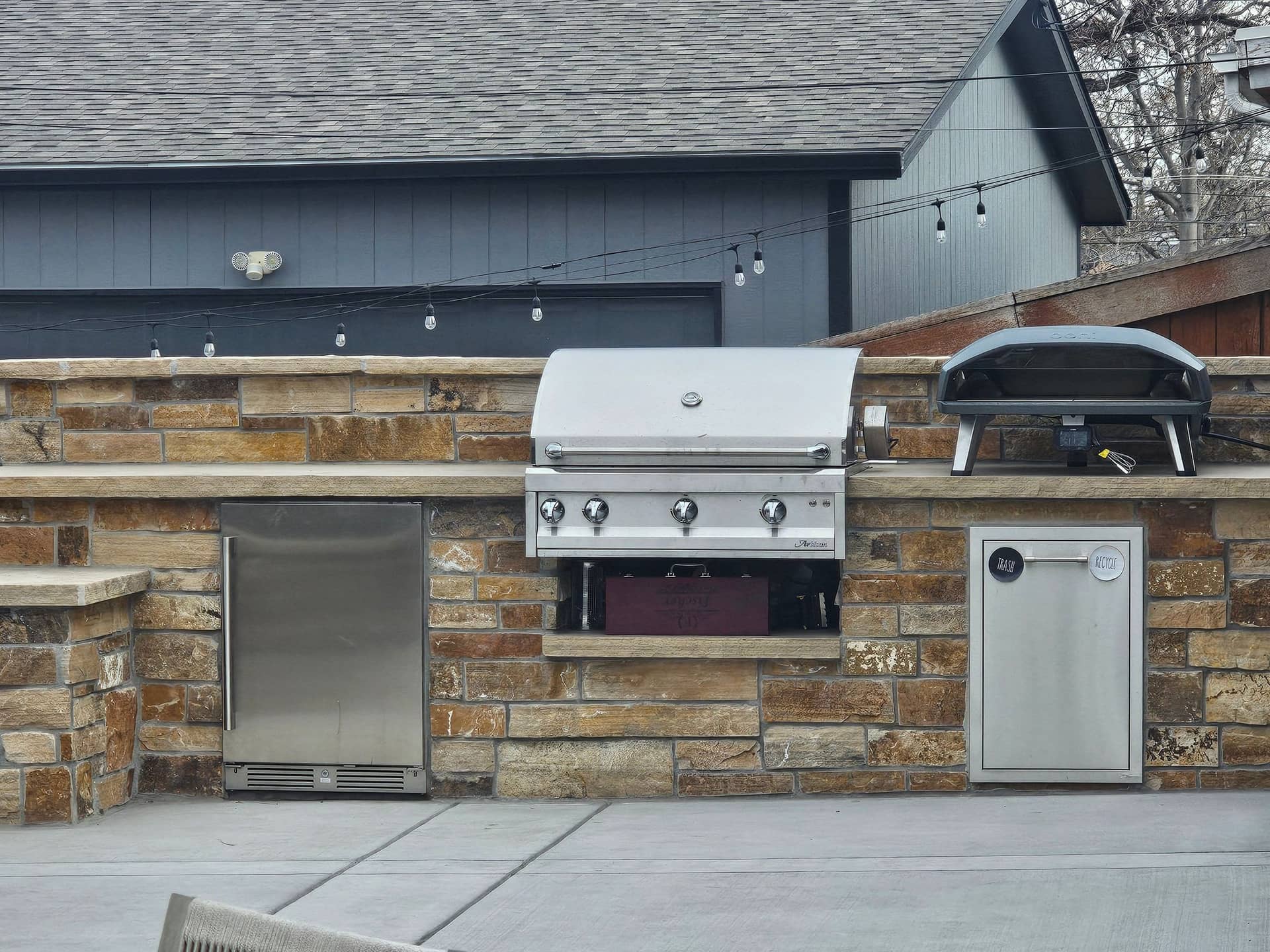 Outdoor Kitchens